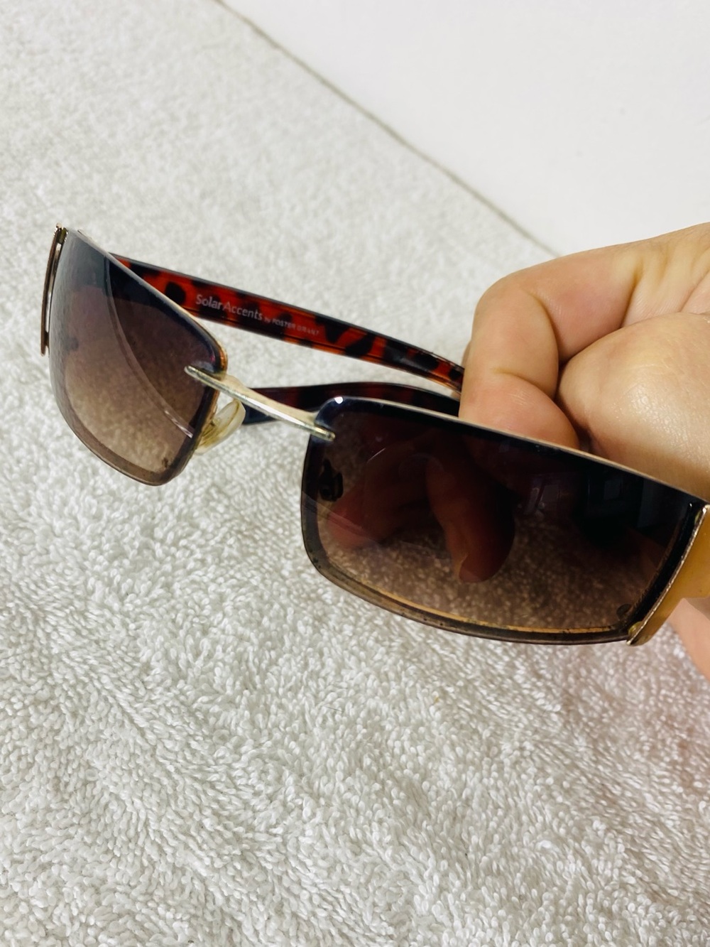 Vintage Y2K Solar Accents Frameless Sunglasses Faux Tortoise Arms
